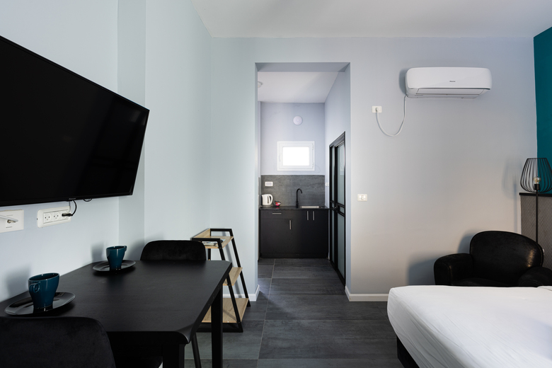 Hotel Liber Tel Aviv Sea Shore Suites