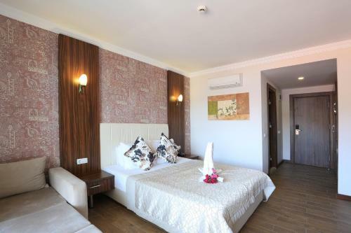 Tymnos Hotel