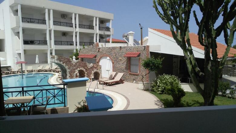Hotel Bright Star