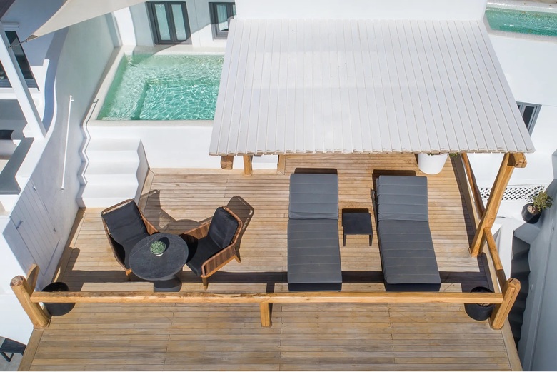 Hotel Aqua Luxury Suites
