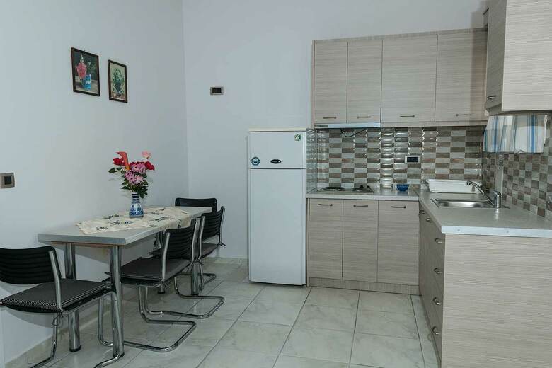 Apartamentos Tom & John Center
