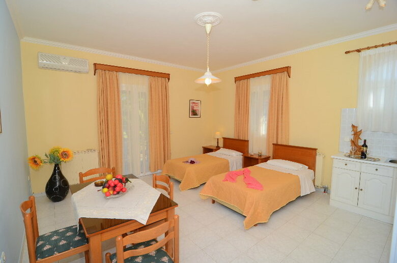 Hostal Edelweiss Hotel