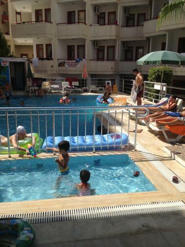 Semiz Apart Hotel