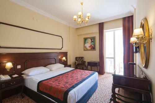 Hotel Antik Roman Palace