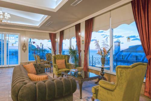 Hotel Antik Roman Palace