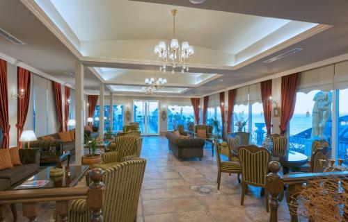 Hotel Antik Roman Palace