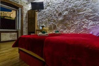 Eddie's Sea View Rooms (Old Town)