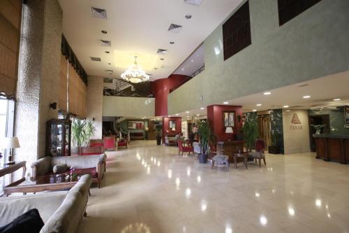 Al Fanar Palace Hotel