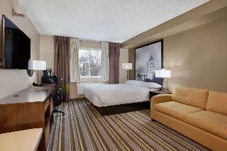 Hotel Super 8 By Wyndham Winnipeg West
