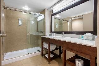 Clarion Hotel & Suites Brandon