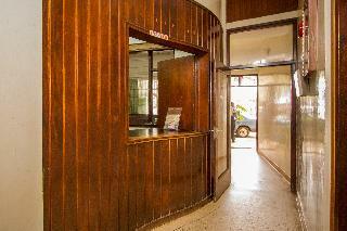 Hotel Meru Safari