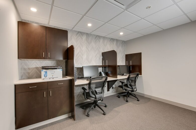 Hotel Ramada By Wyndham Grassland