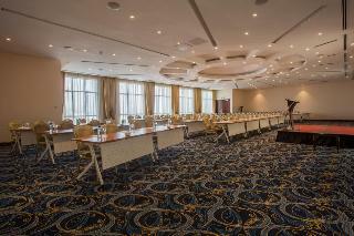Sarova Woodlands Hotel & Spa