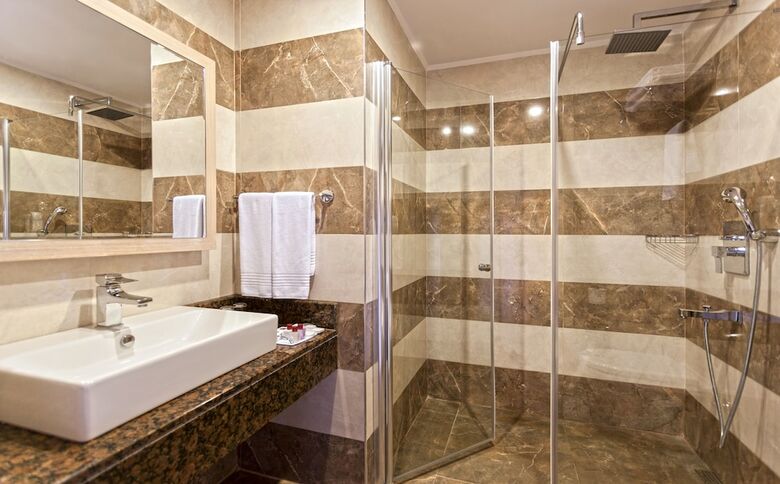 Xperia Saray Beach Hotel