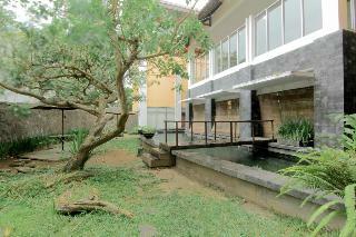 University Hotel