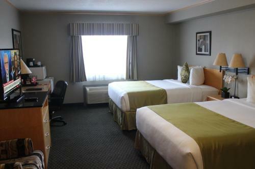 Hotel Vantage Inn & Suites