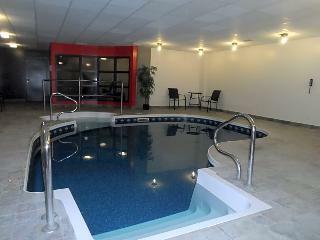 Grand Times Hotel Quebec City Airport