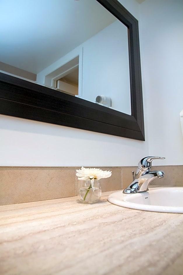 Hotel Rideau Heights Inn