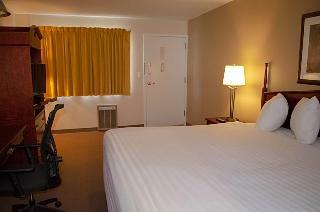 Hotel Aspen Village Inn