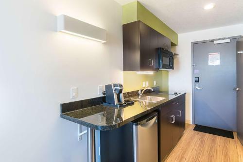 Hotel Studio 6 Bruderheim