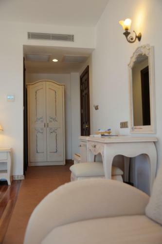 Assos Nazlihan Spa Hotel-special Category