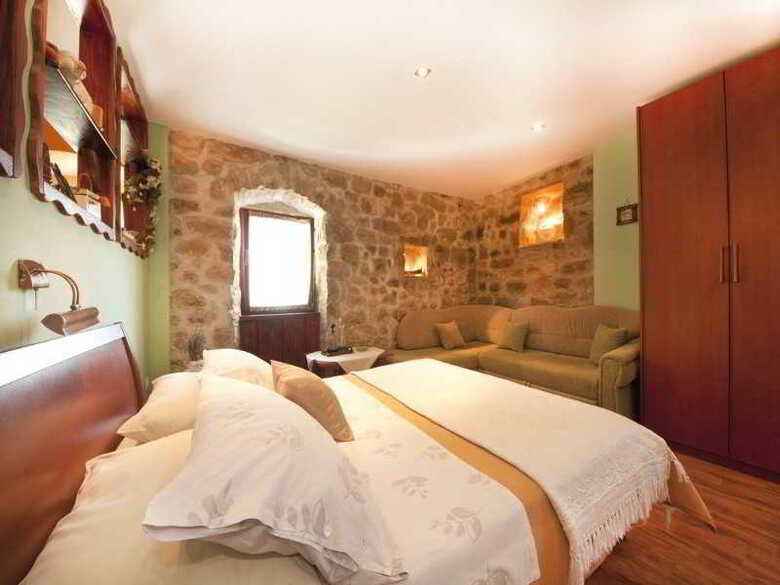 Hotel Apartment Sara