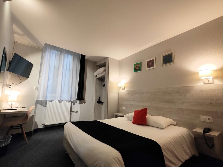 Hotel Suisse Et Bordeaux