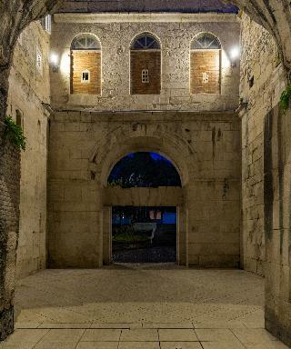 Hotel Porta Adriatica