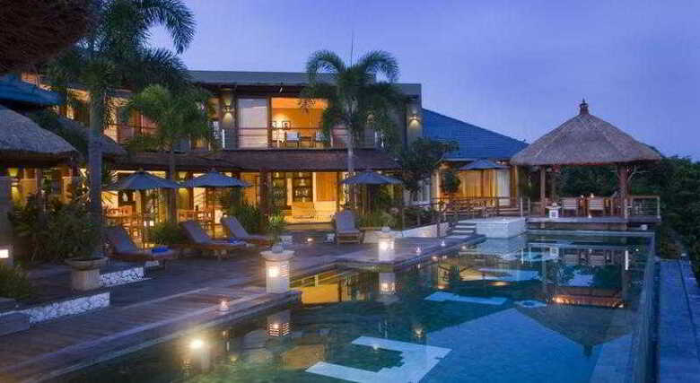 Hotel Villa Hening Jimbaran Bali