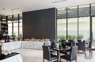 Lyve Inc Hotel & Residence