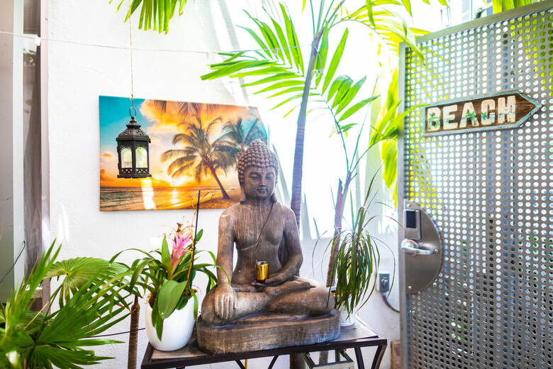 Crest Hotel Suites