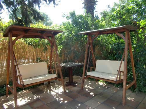 Hostal Hotel Happy Caretta