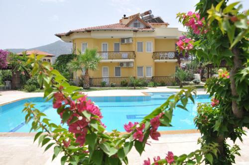 Aisha Apart Hotel