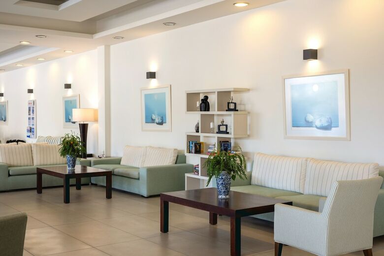 Hotel Ariadne Beach