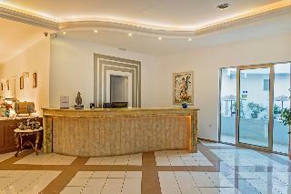 Hotel Delfina Art