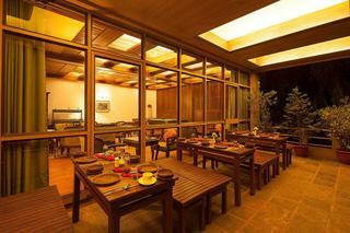 Sinclairs Darjeeling Hotel
