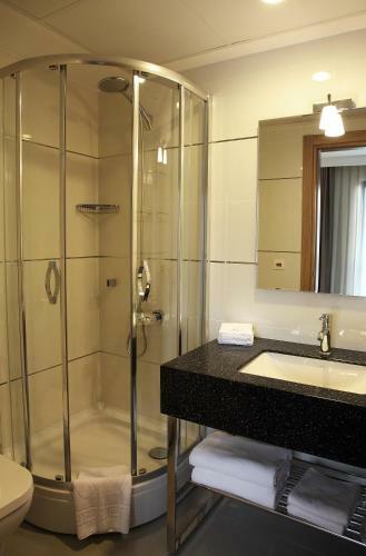 Tuzla Town Hotel