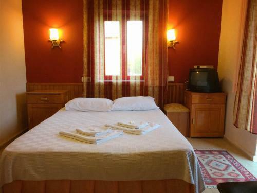Hostal Tas Motel