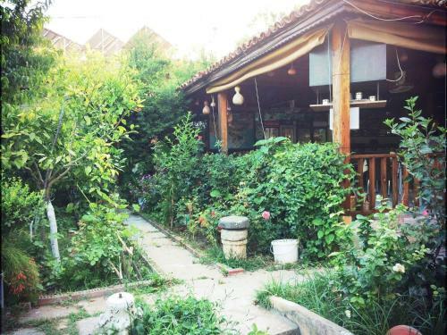 Hostal Tas Motel