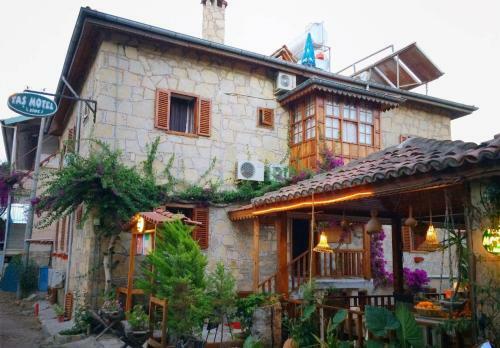 Hostal Tas Motel