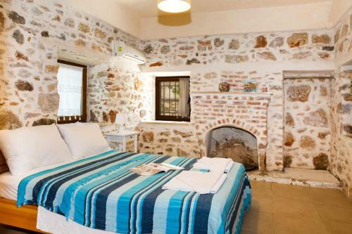 Important Group Villas Bitez