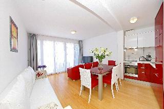 Hotel Sunnyside Apartments Petrcane