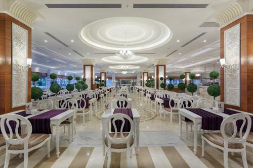 Hotel Crystal Palace Luxury Resort & Spa