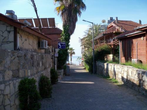 Poseidon Hotel Side