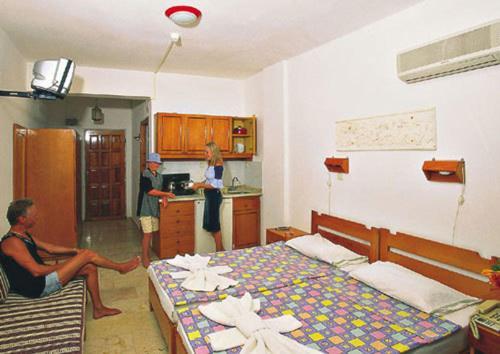 Tropic Hotel