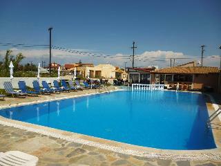 Hotel Alexis Pool Apartments