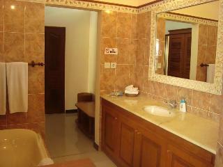 Hotel Bali Emerald Villas