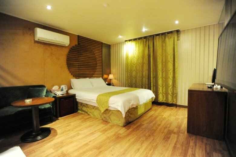 Sono Hotel