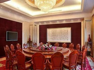 Days Hotel Hongyuan