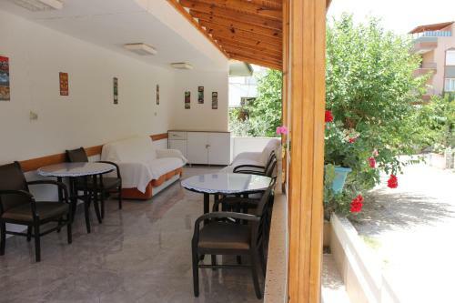 Hostal Ozge Guest House